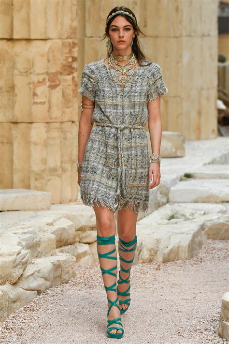 chanel 2018 resort collection|Chanel resorts.